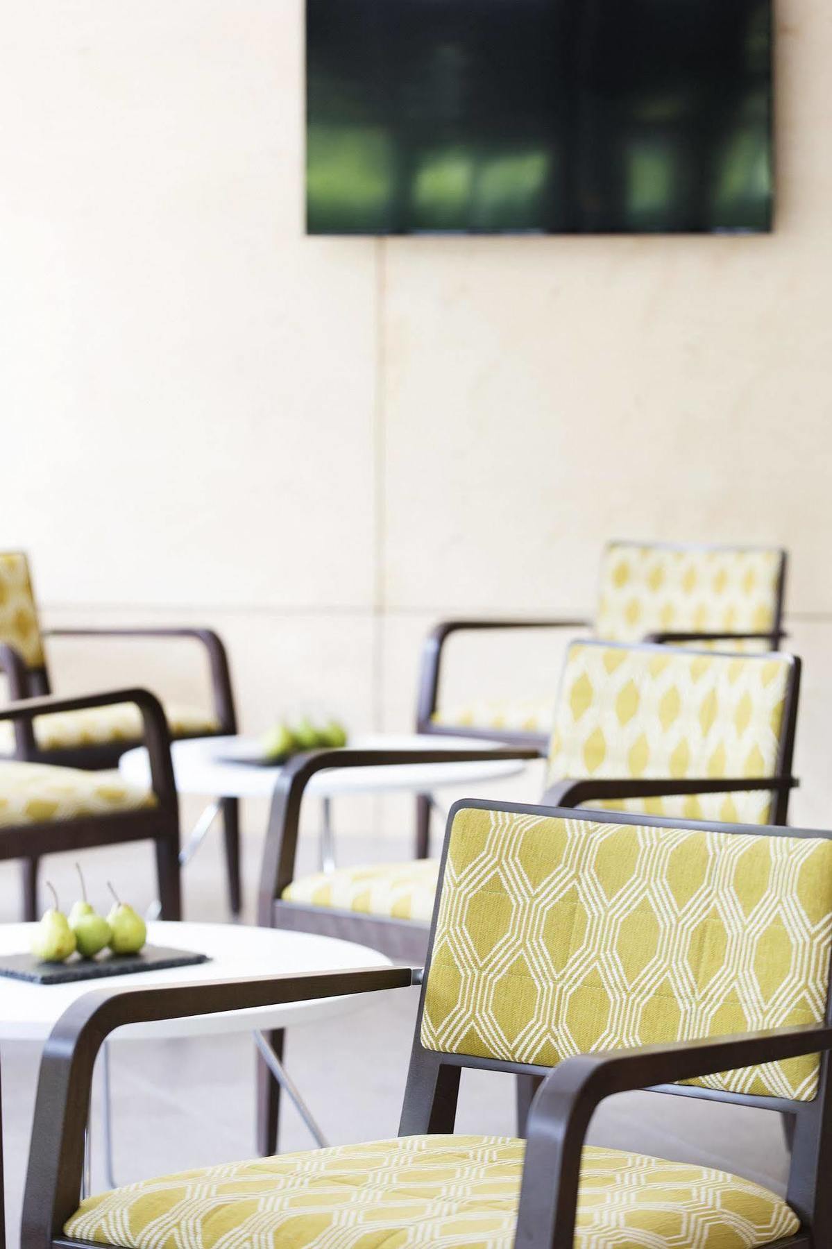 Epping Forest Hotel Вудфорд Экстерьер фото